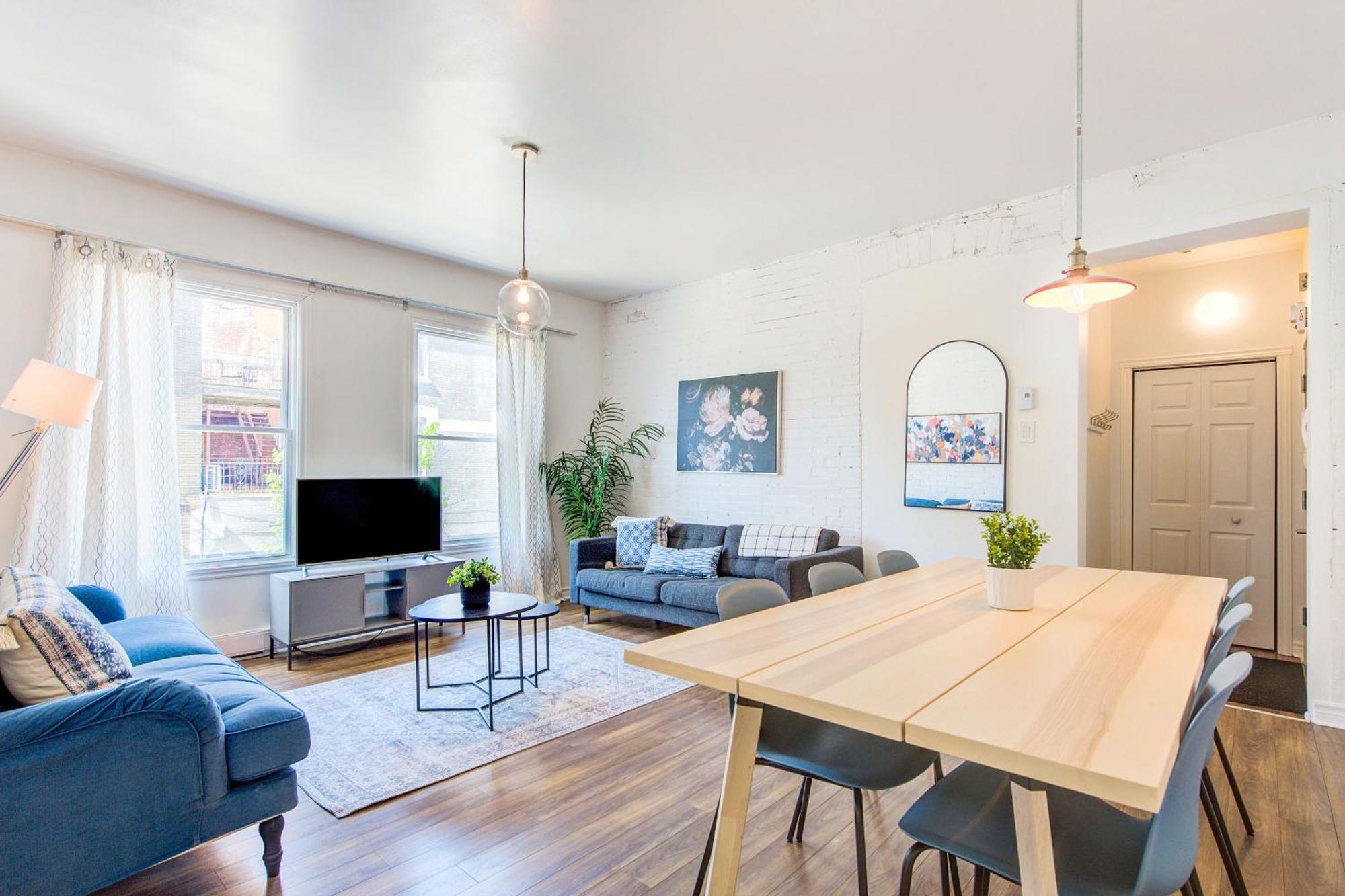 Chez Mont Royal Apartments! Montreal Exterior photo