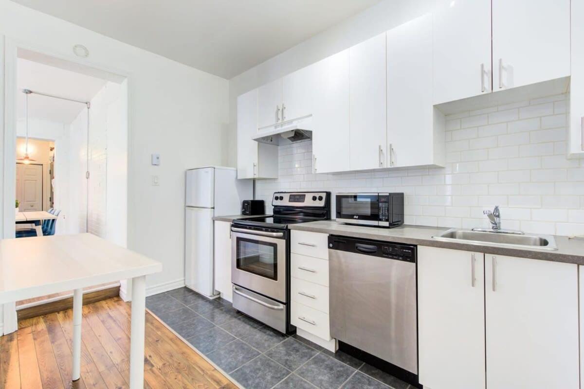 Chez Mont Royal Apartments! Montreal Exterior photo